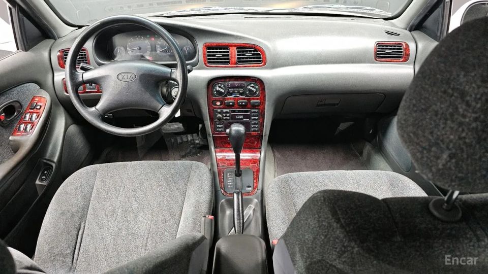 Kia Credos