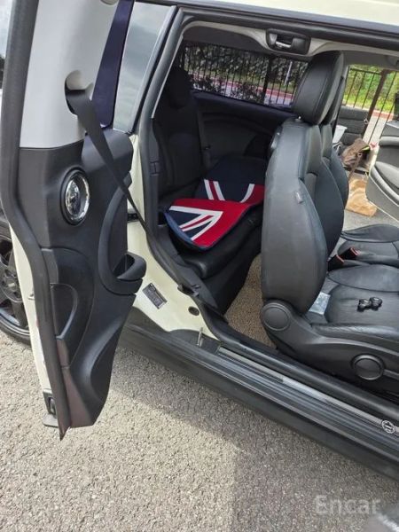 Mini clubman