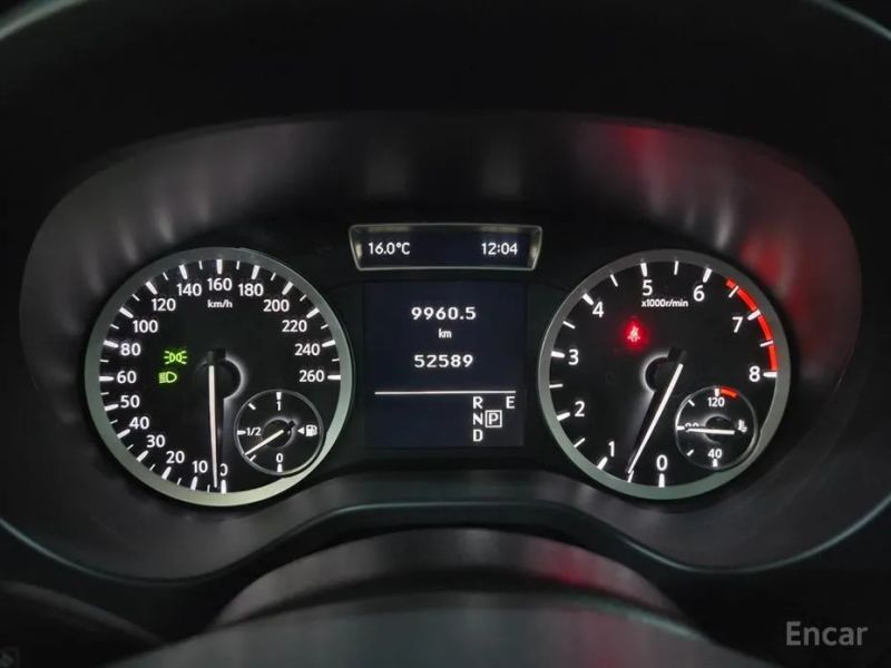 Infiniti Q30