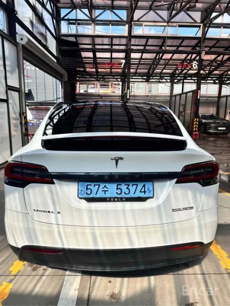 Tesla model-x