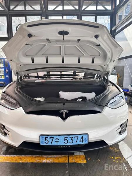 Tesla model-x