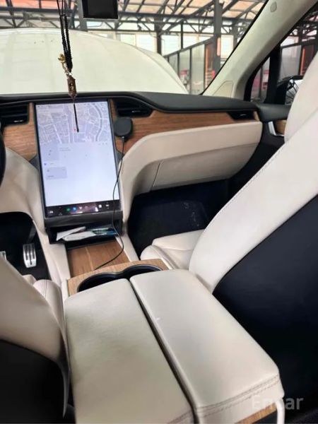 Tesla model-x