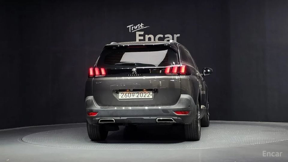 Peugeot 5008
