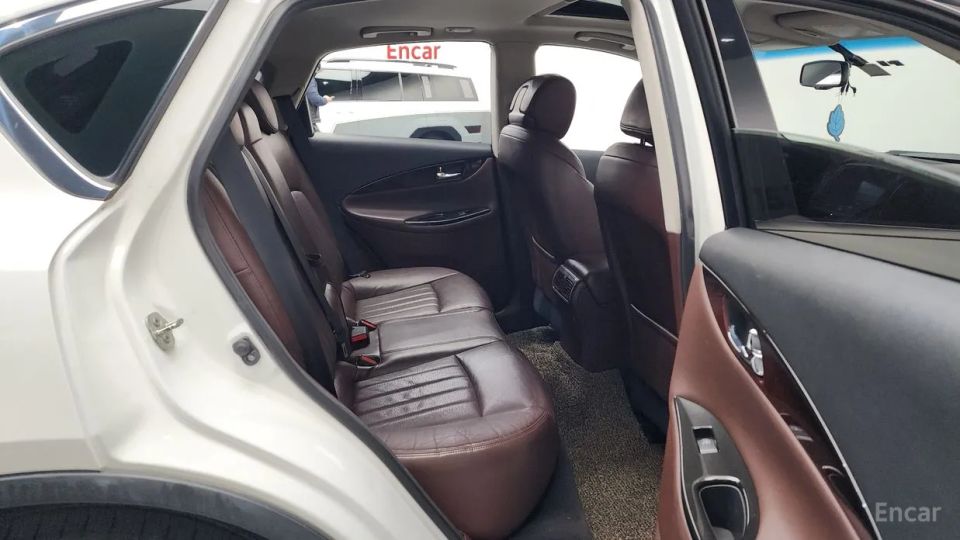Infiniti QX50