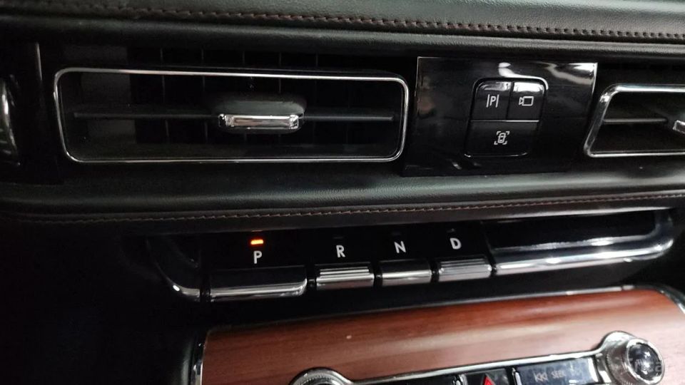Lincoln Aviator