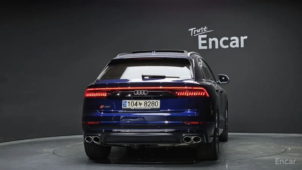 Audi SQ8