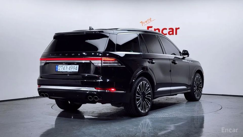 Lincoln Aviator