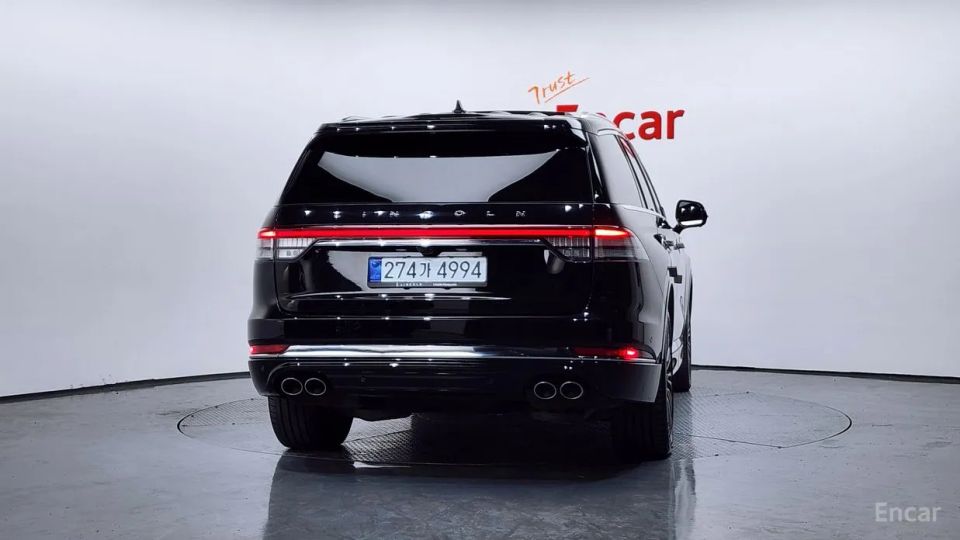 Lincoln Aviator