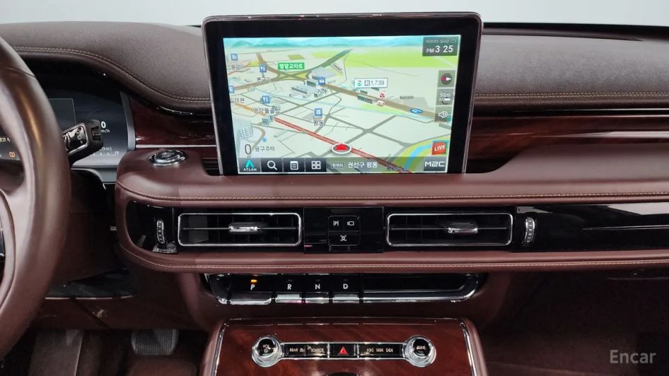 Lincoln Aviator