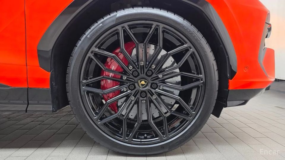 Lamborghini urus