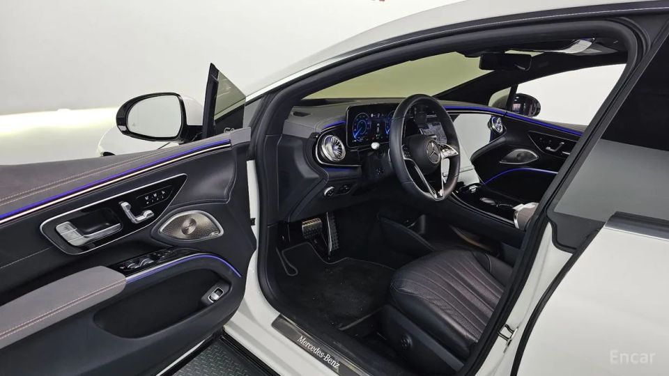 Mercedes-Benz EQS