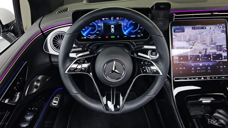 Mercedes-Benz EQS