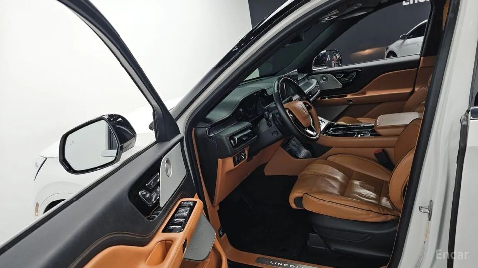 Lincoln Aviator