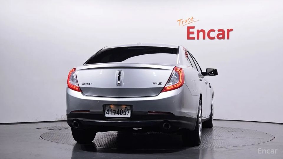 Lincoln MKS