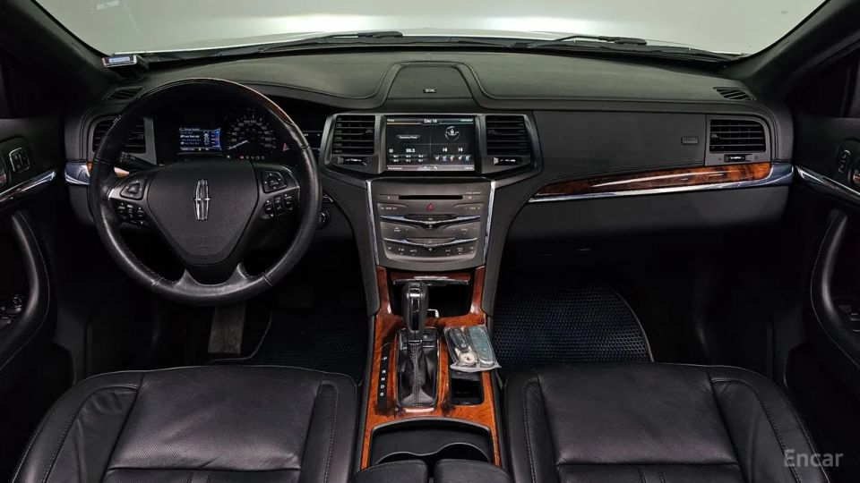 Lincoln MKS