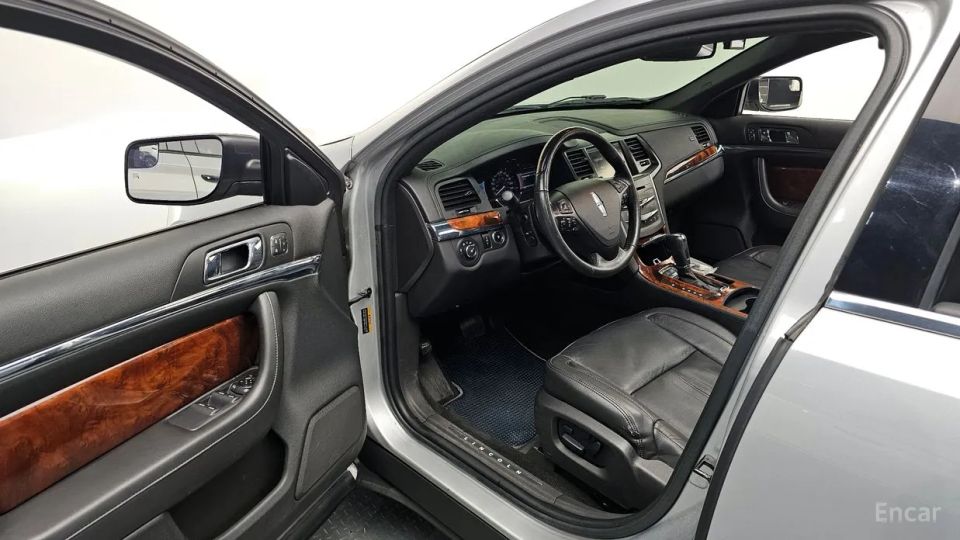 Lincoln MKS