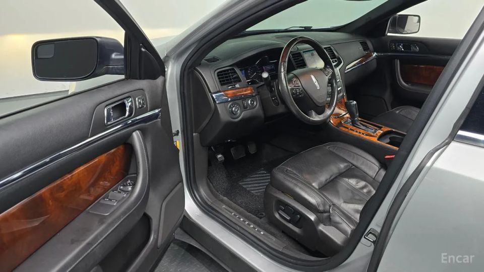 Lincoln MKS