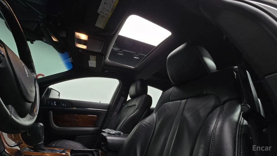 Lincoln MKS