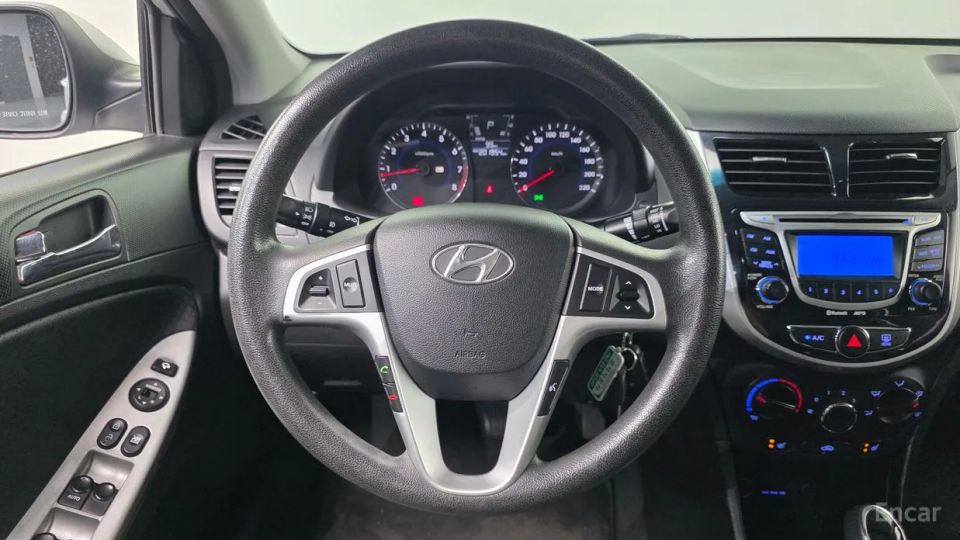 Hyundai Accent