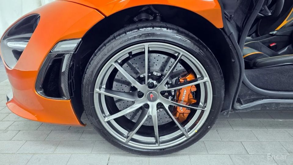 Mclaren 720S