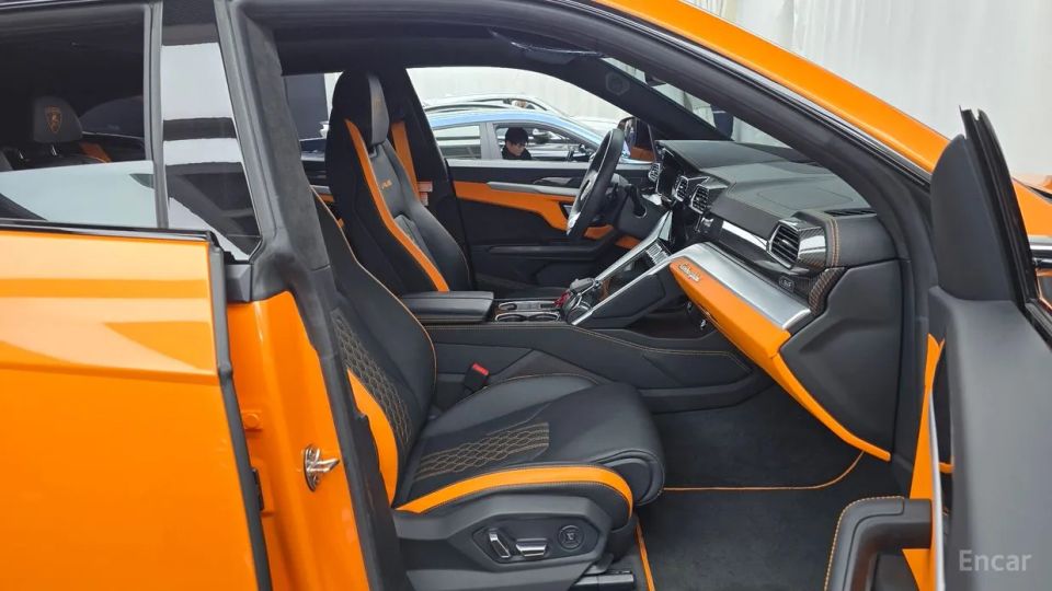 Lamborghini urus