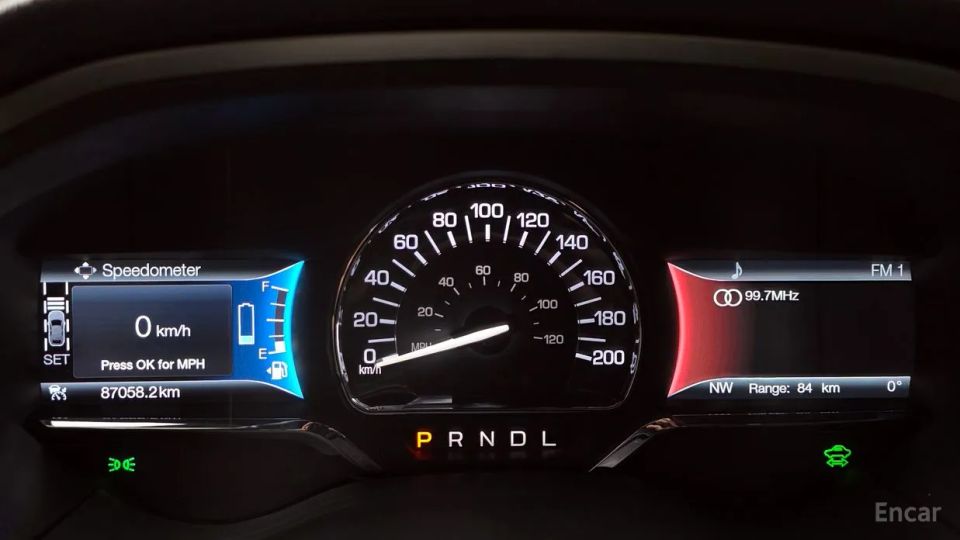 Lincoln MKZ