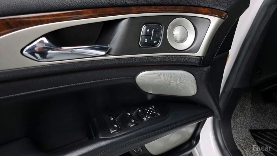 Lincoln MKZ