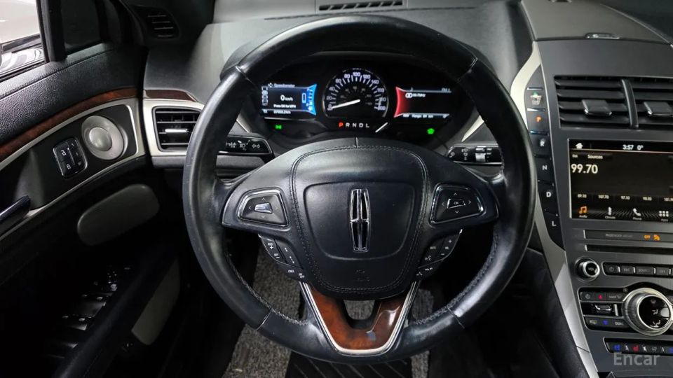 Lincoln MKZ