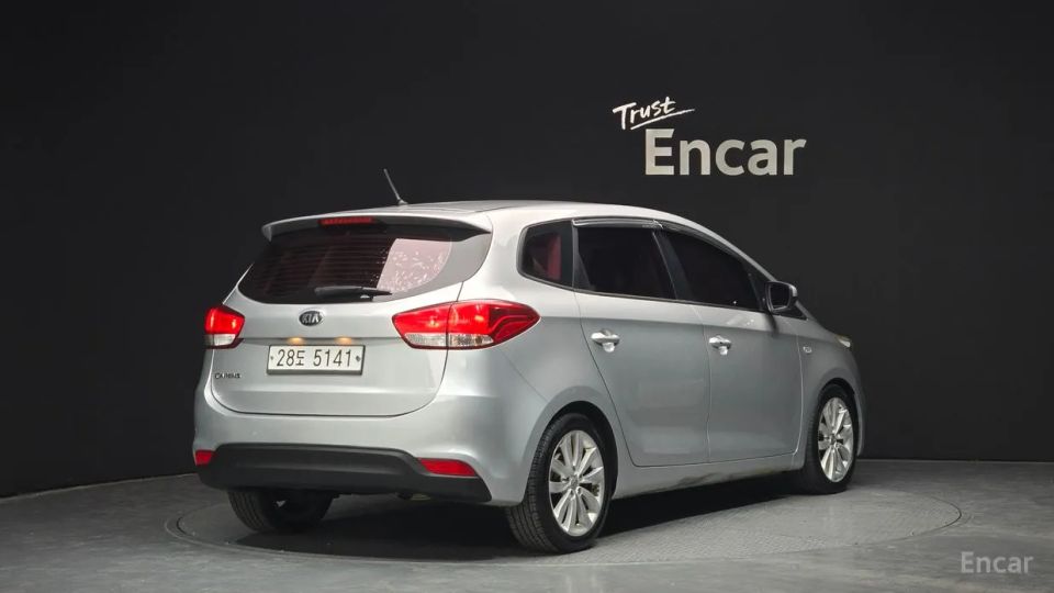 Kia Carens