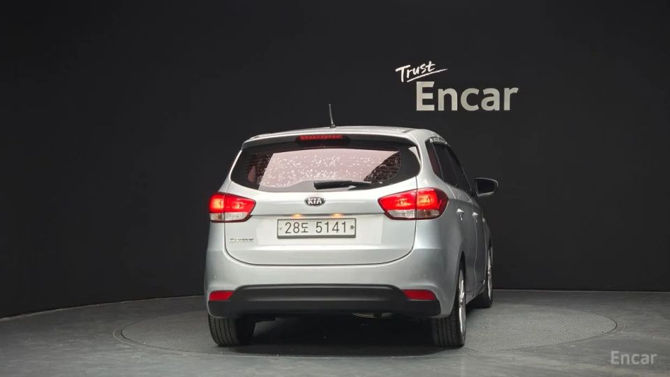 Kia Carens