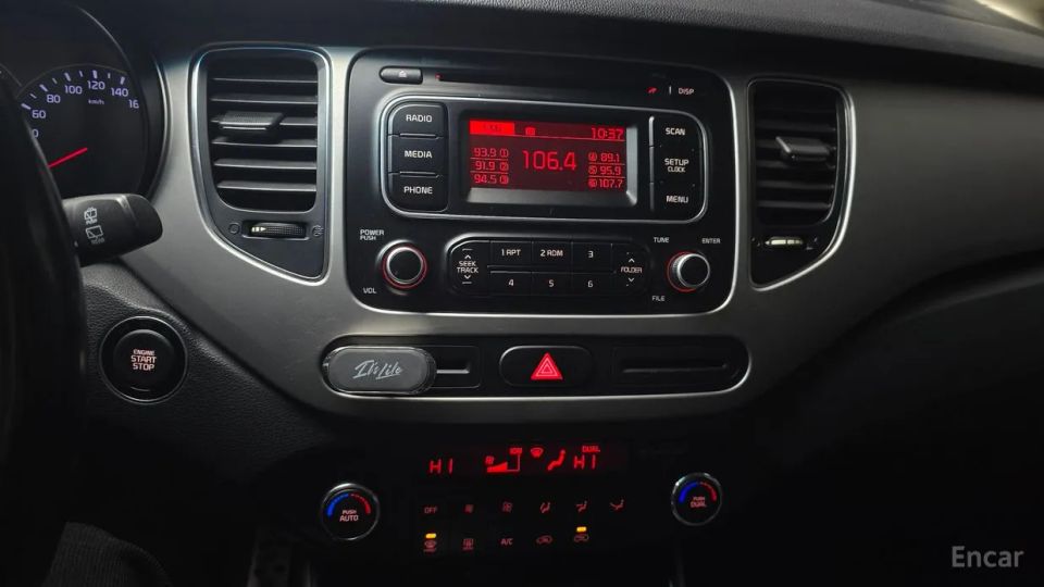 Kia Carens