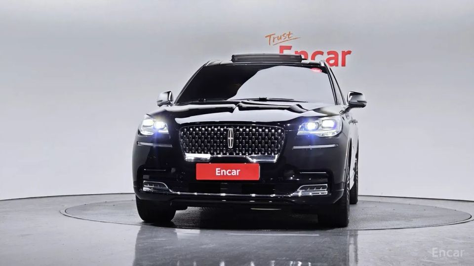 Lincoln Aviator