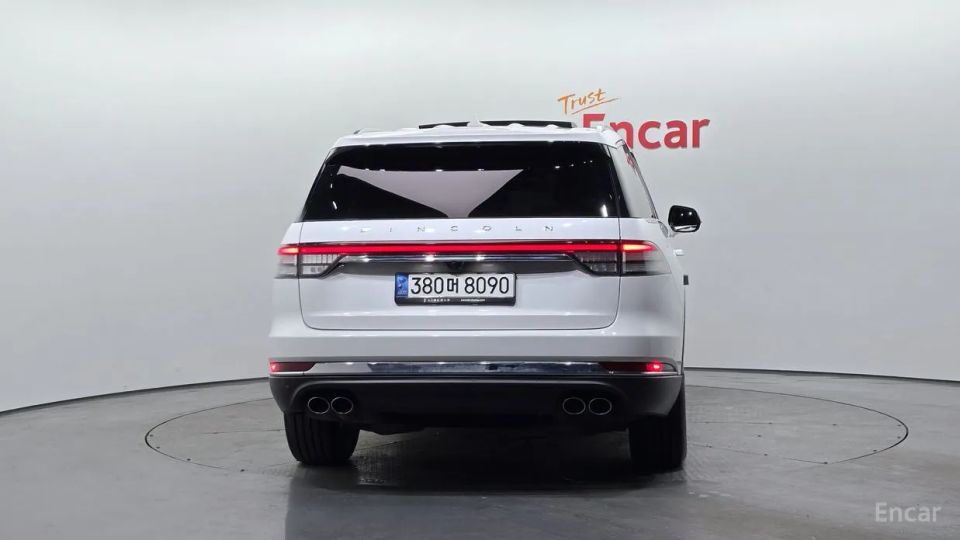 Lincoln Aviator