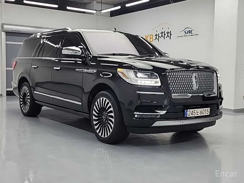 Lincoln Navigator