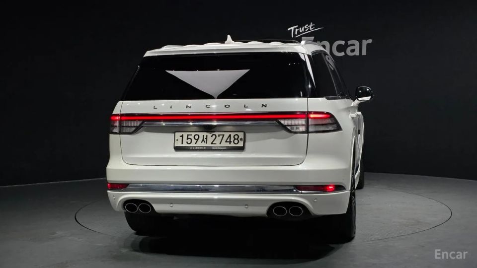 Lincoln Aviator