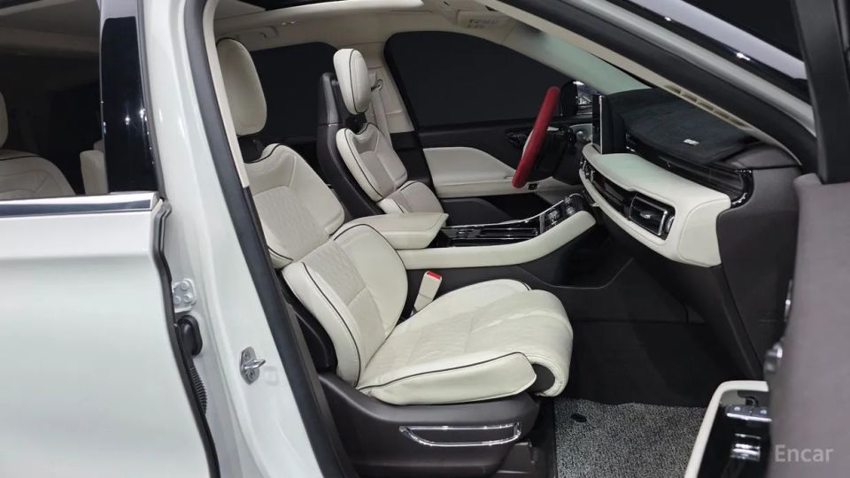 Lincoln Aviator