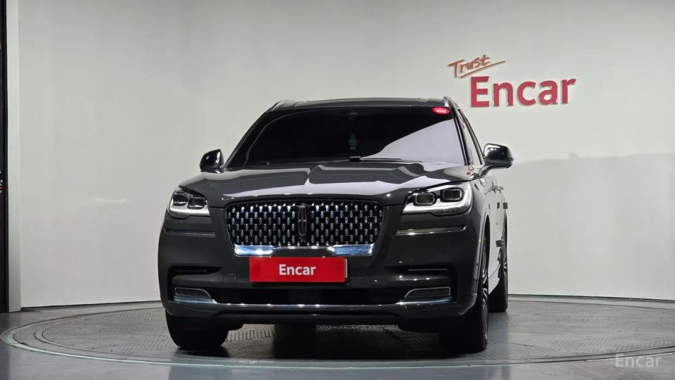 Lincoln Aviator