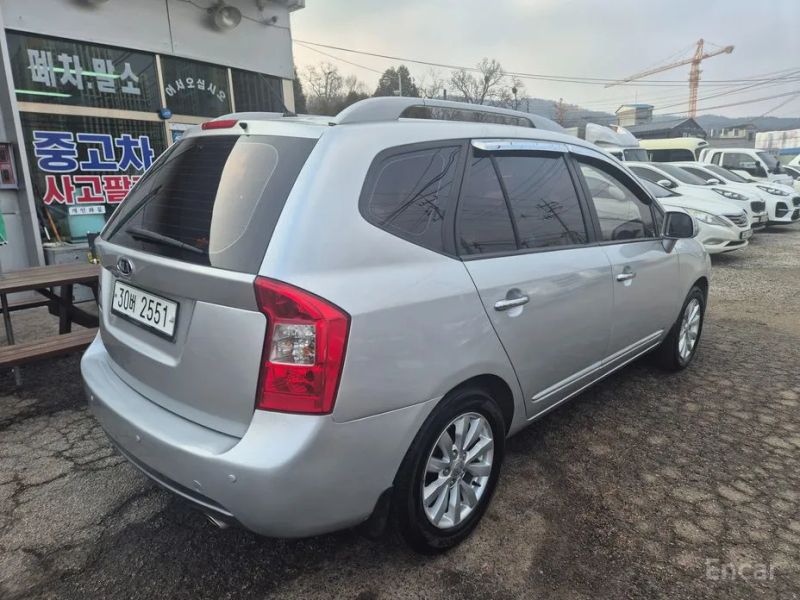 Kia Carens
