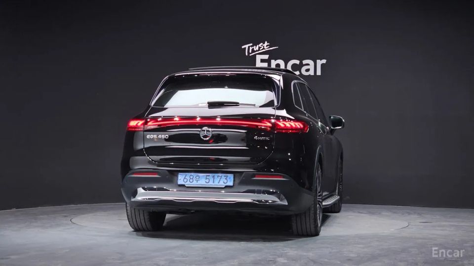 Mercedes-Benz EQS