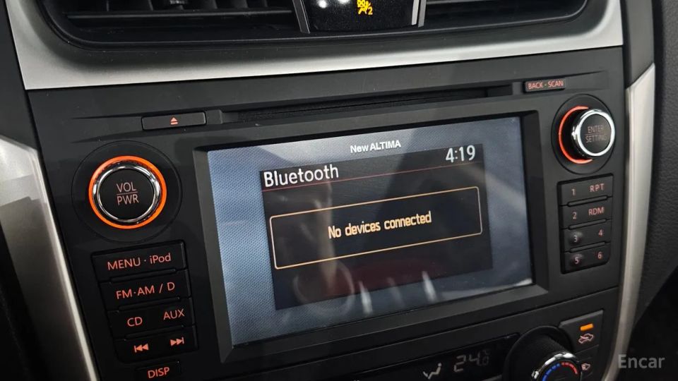 Nissan altima