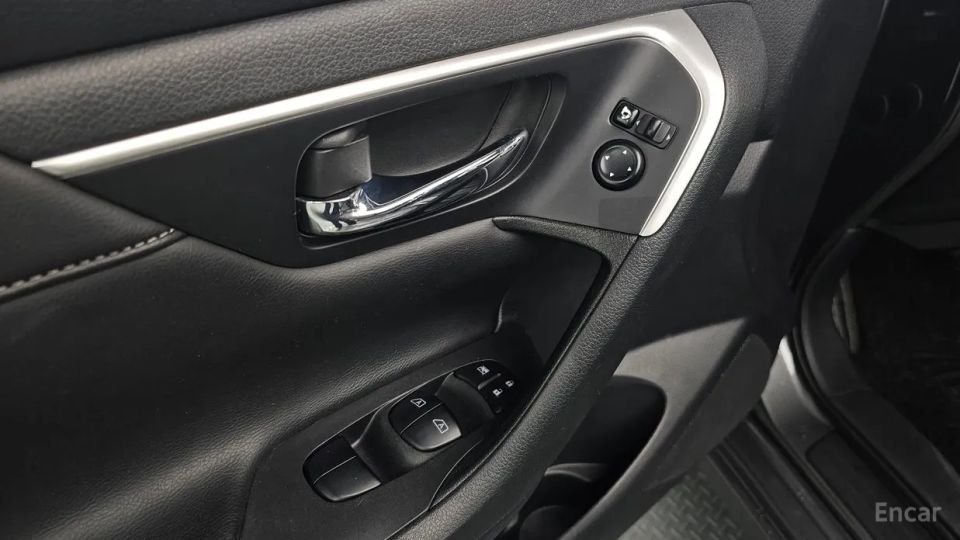 Nissan altima