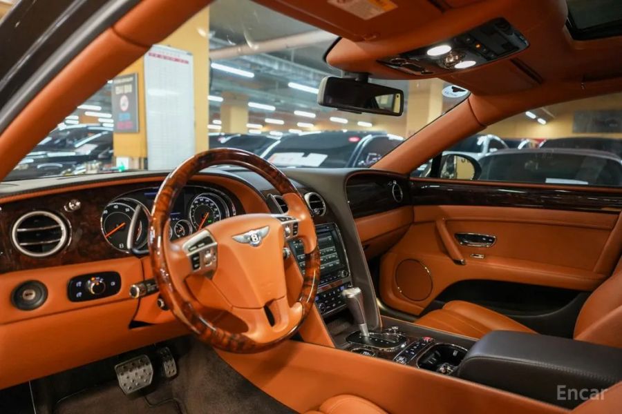 Bentley Flying Spur