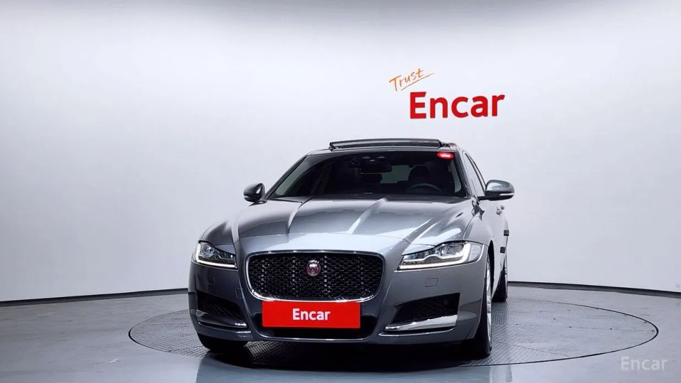 Jaguar xf