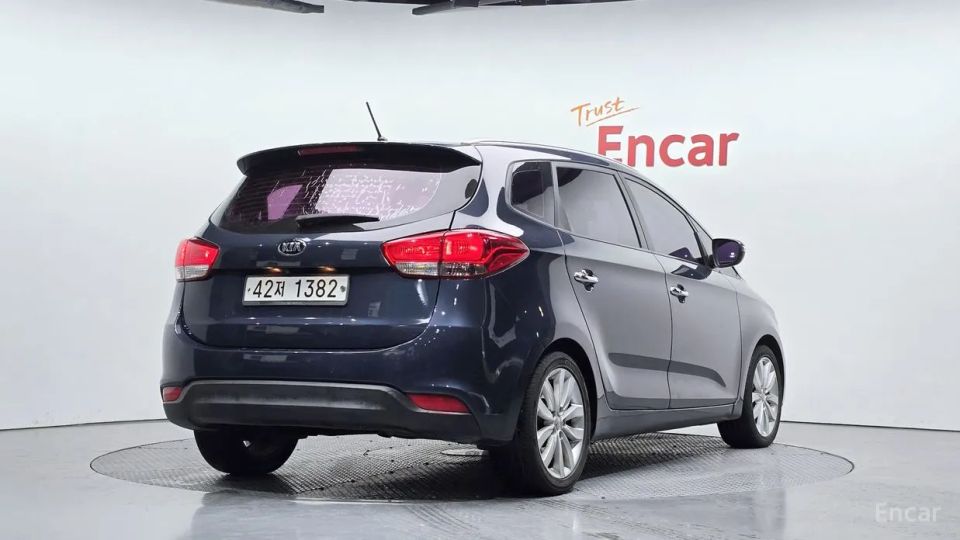 Kia Carens