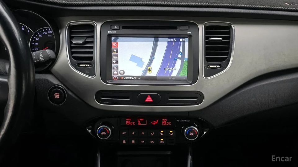Kia Carens