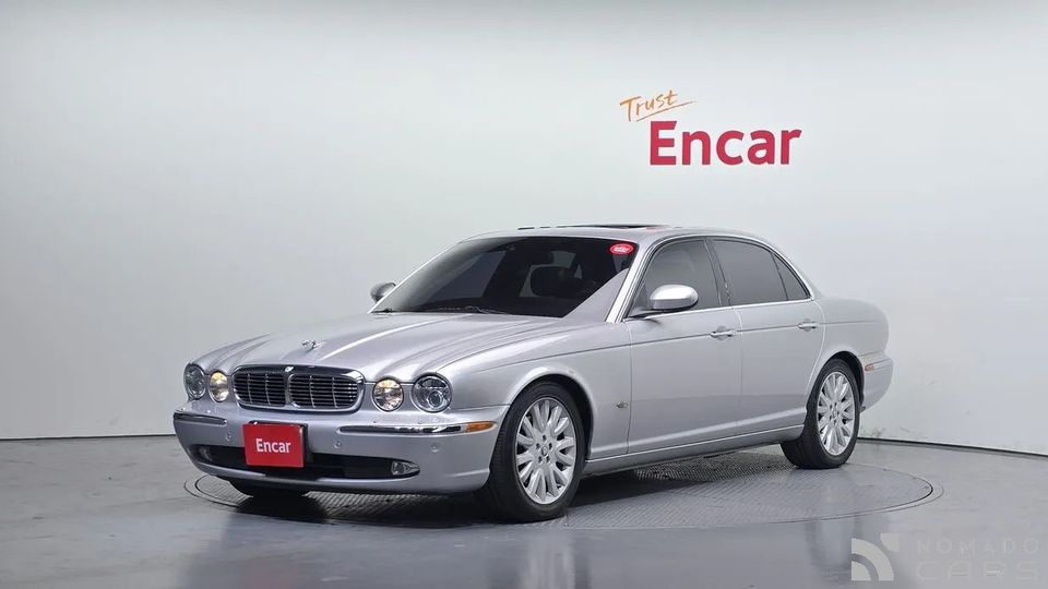 Jaguar XJ-6