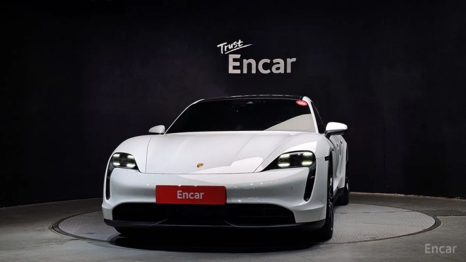 Porsche Taycan