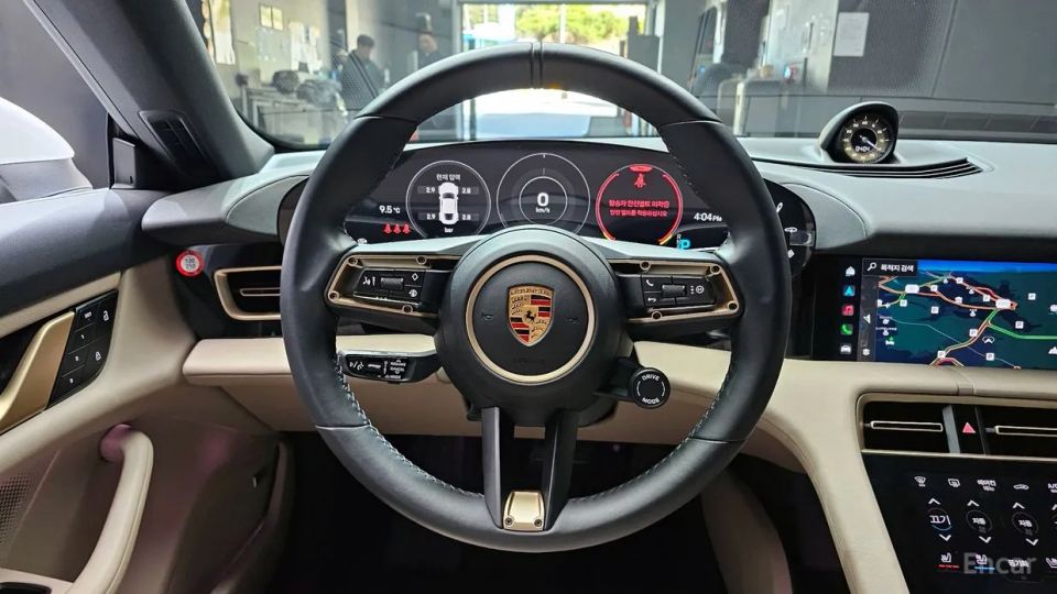 Porsche Taycan