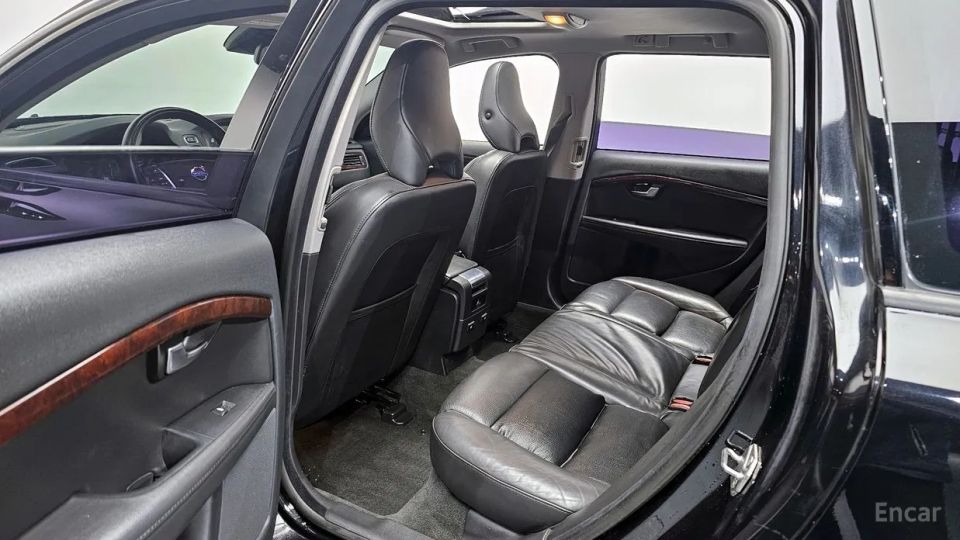 Volvo XC70