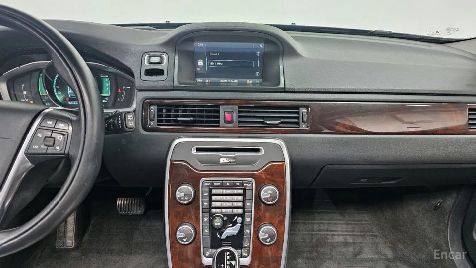 Volvo XC70